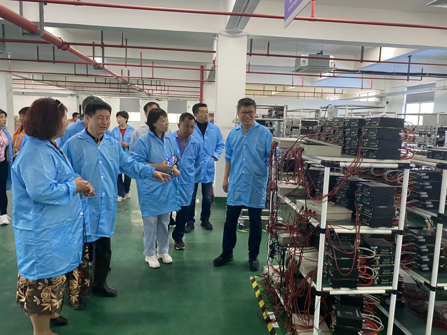 澳门新葡京官网SMT生产车间参观